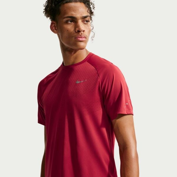 M NK DFADV STRIDE SS TOP