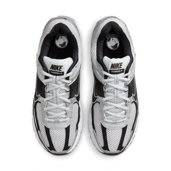 NIKE ZOOM VOMERO 5