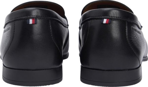 FLEXIBLE SLIM LEATHER LOAFER