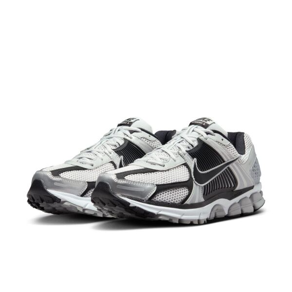 NIKE ZOOM VOMERO 5 Gri - 42