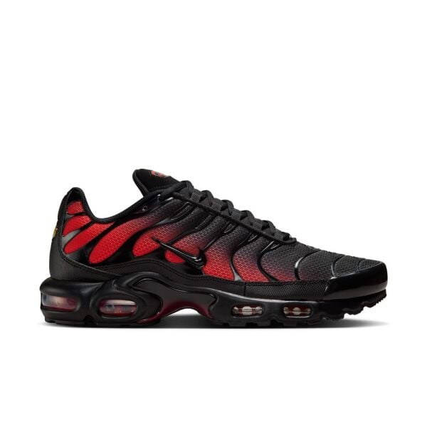 NIKE AIR MAX PLUS
