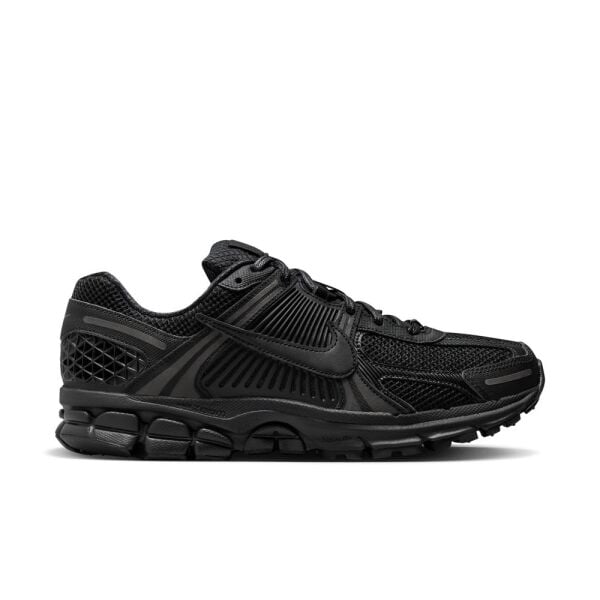 NIKE ZOOM VOMERO 5